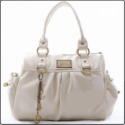 “Simplicity is the keynote of all true elegance.” : Lather Handbags